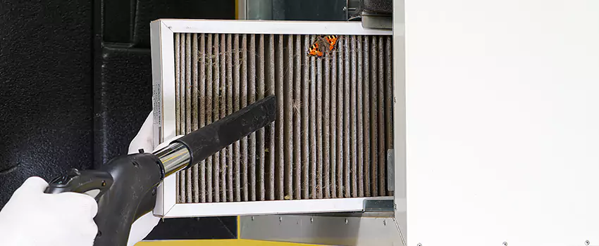 Clogged Air Duct Cleaning Process in Holiday, FL